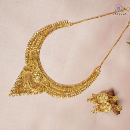 Suvarna Leher Necklace Set