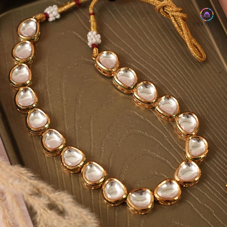 Shree Kundan Necklace Set