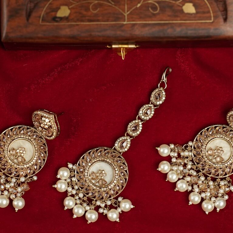 Empress of Awadh ERTK